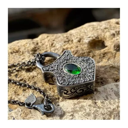 kilit kolye taş mıhlamalı otantik modern tasarım 925 ayar gümüş